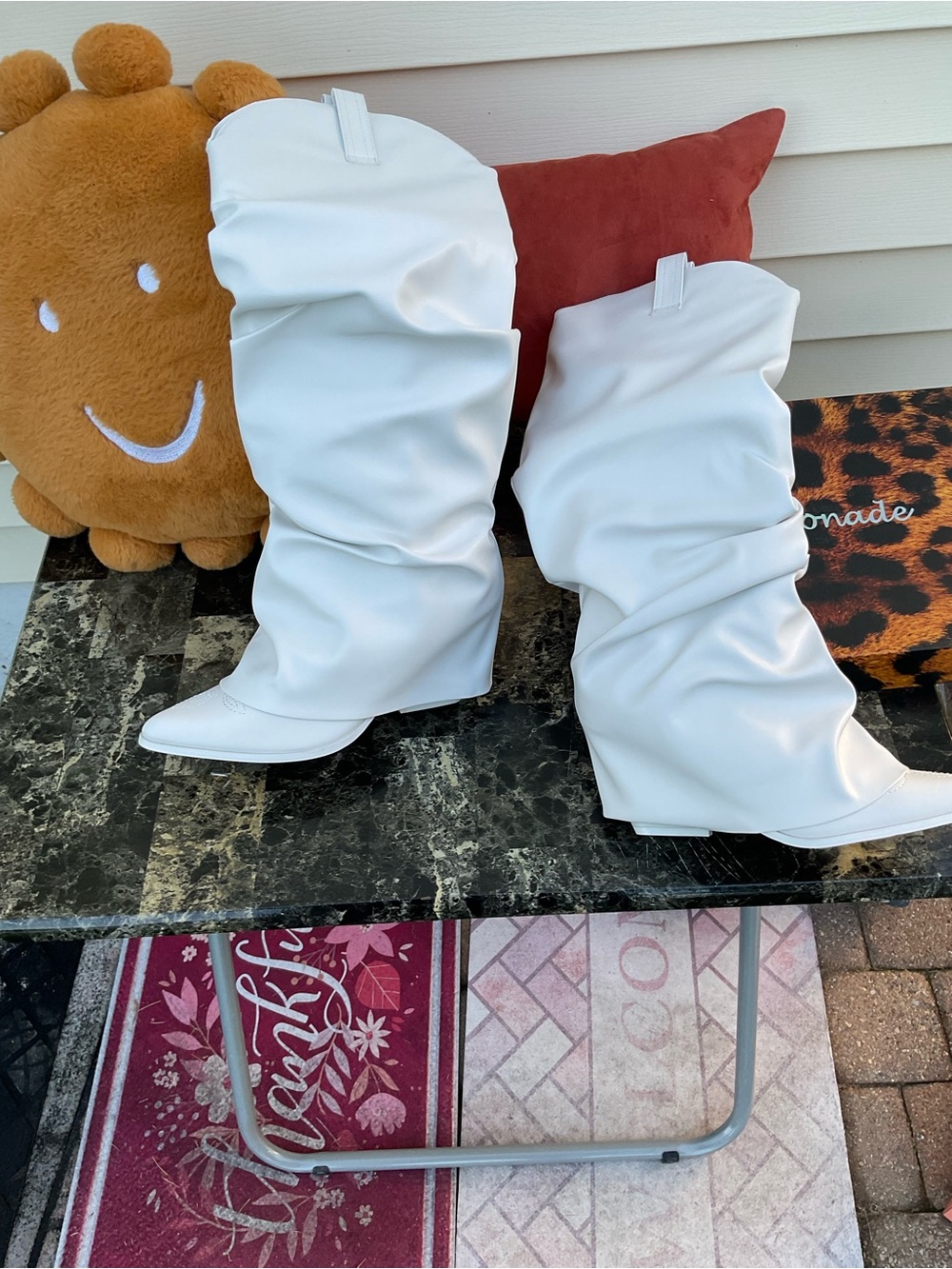 Lemonade Folded Skirted White Cowboy🤠 Style Pull On/Off Slouchy Boots NIB Size 9